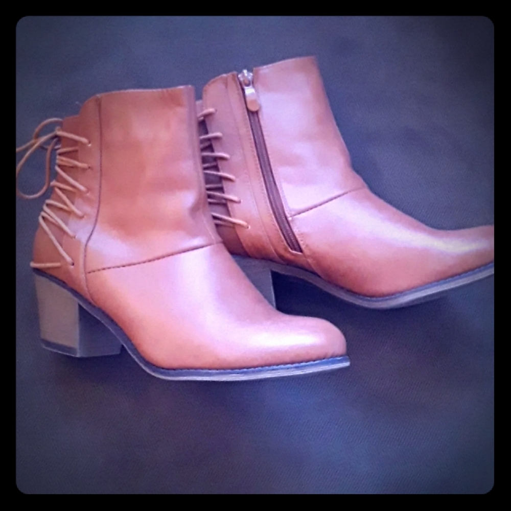 Women's boots